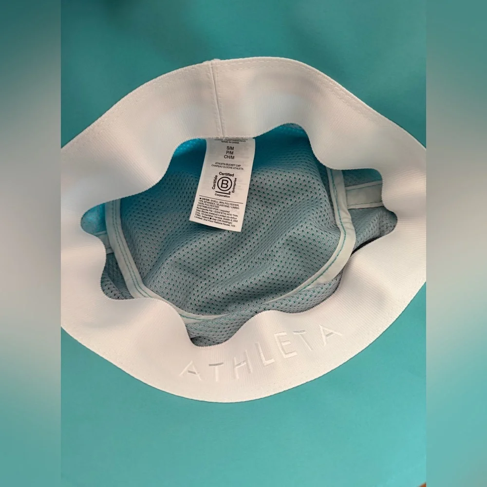 New Athleta Bucket Cap Featherweight Stretch - Gulf Green SIZE S/M